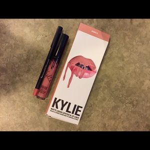 Kylie matte lip kit