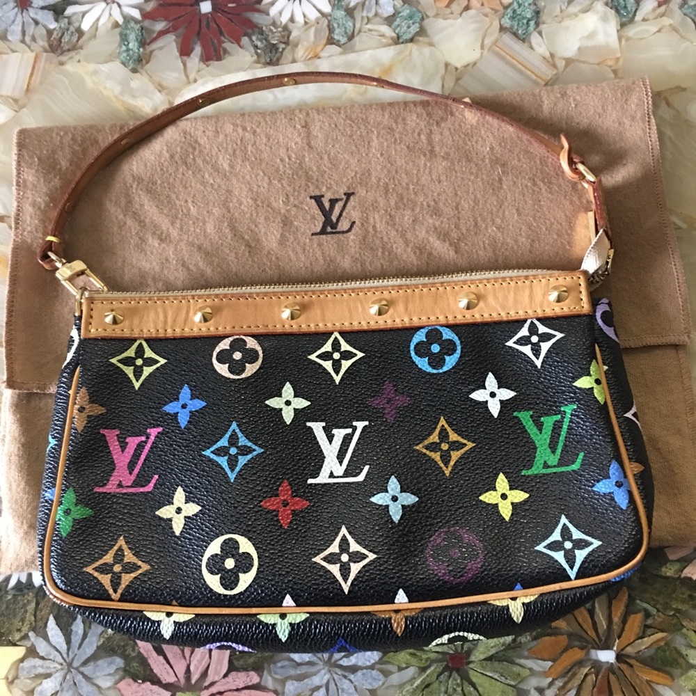 Louis Vuitton Multicolor Pochette!!