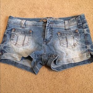 Wallflower short shorts