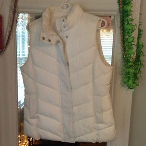 Gap down puffer vest