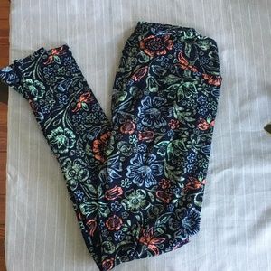 LulaRoe Leggings Floral pattern OS