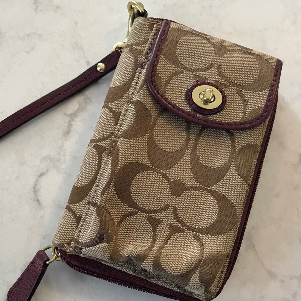 Coach Wristlet Wallet