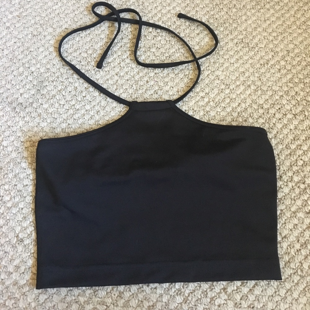 Mika Yoga Kora Halter Crop Top