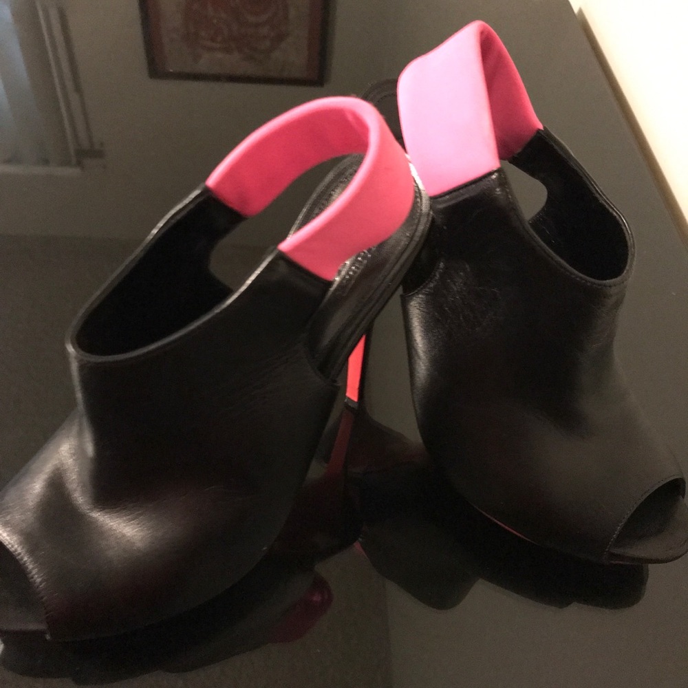 Alexander McQueen hot pink and black 5” high heels