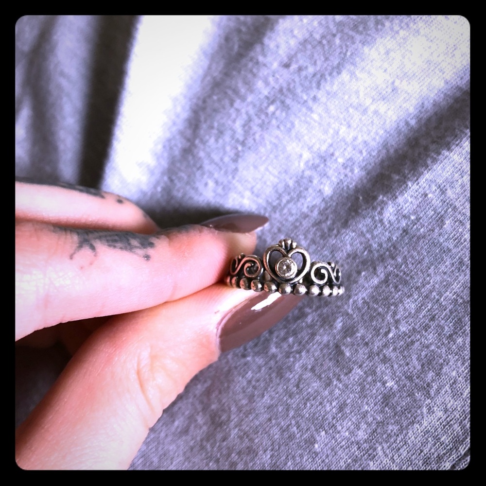 Pandora princess ring size 5
