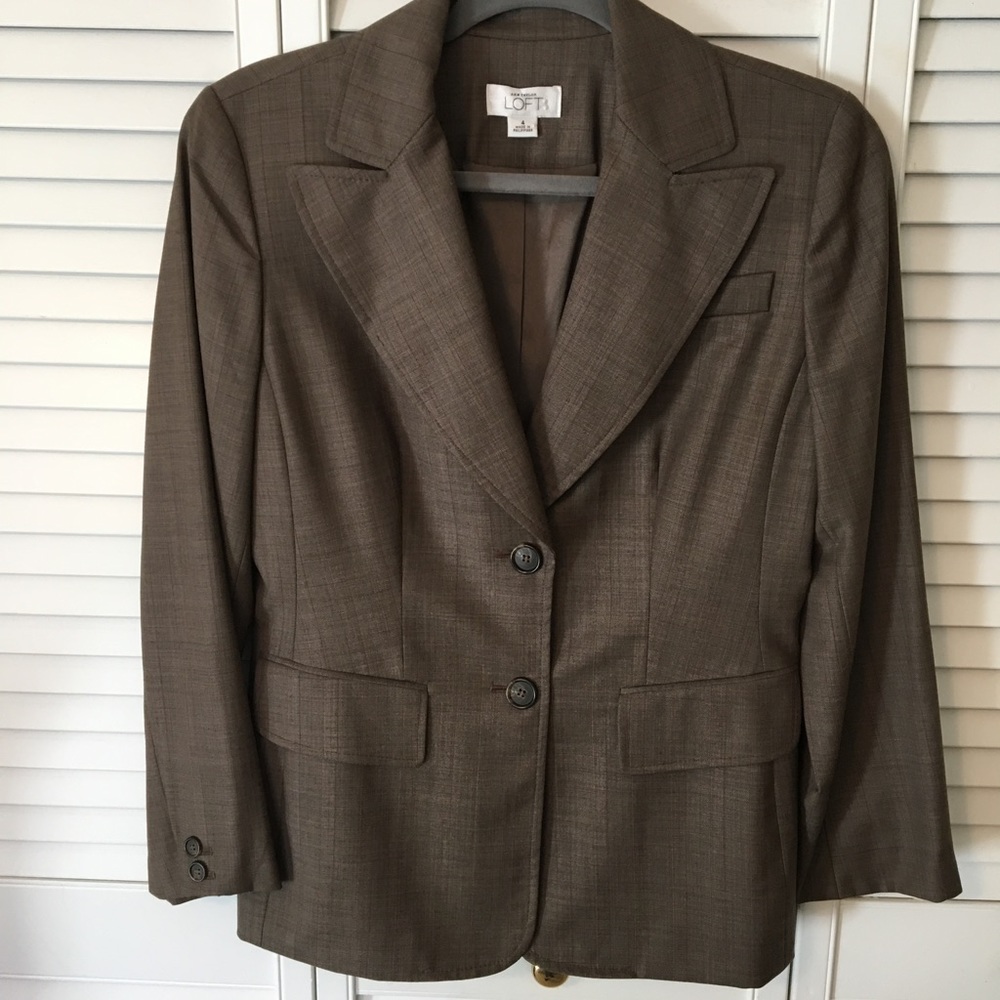 Ann Taylor blazer, excellent condition.