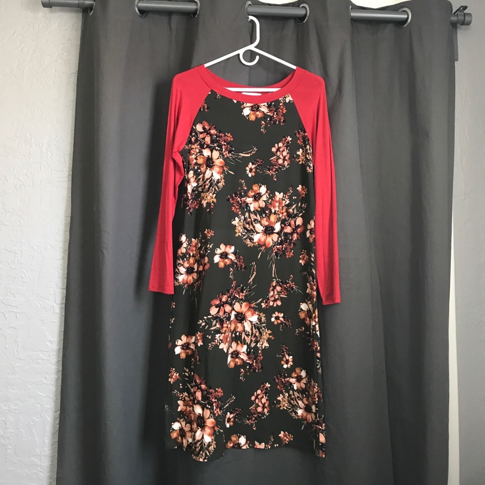 long sleeved knee length dress