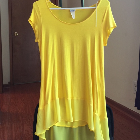 Yellow blouse - Picture 1 of 2