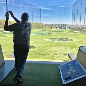 Meet your Posher, Dennis