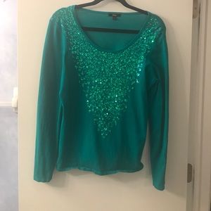 Reba green sweater, size L, good shape.