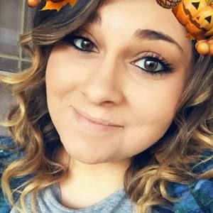 Meet your Posher, Courtney