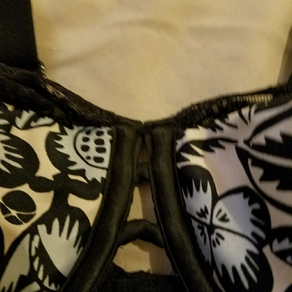 Cacique sexy bra