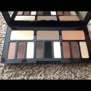 Kat Von D Shade & Light Eye palette