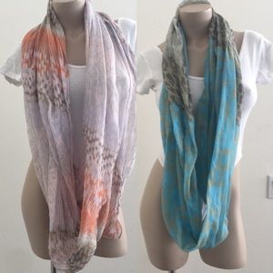 Bundle of 2 infinity scarf.
