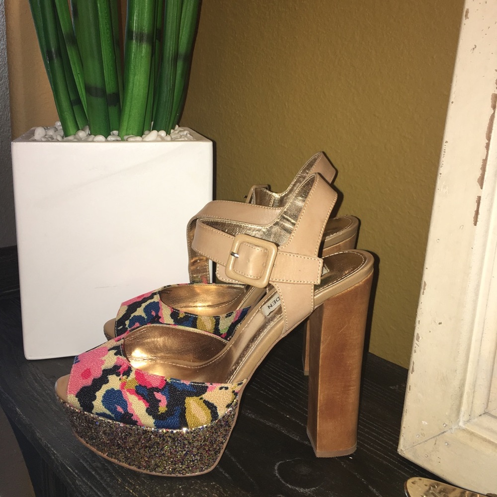 Steve Madden Floral Sandal with Glitter Detailing