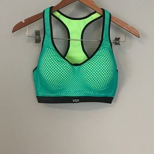 VS Sport Sculpting Sports Bra