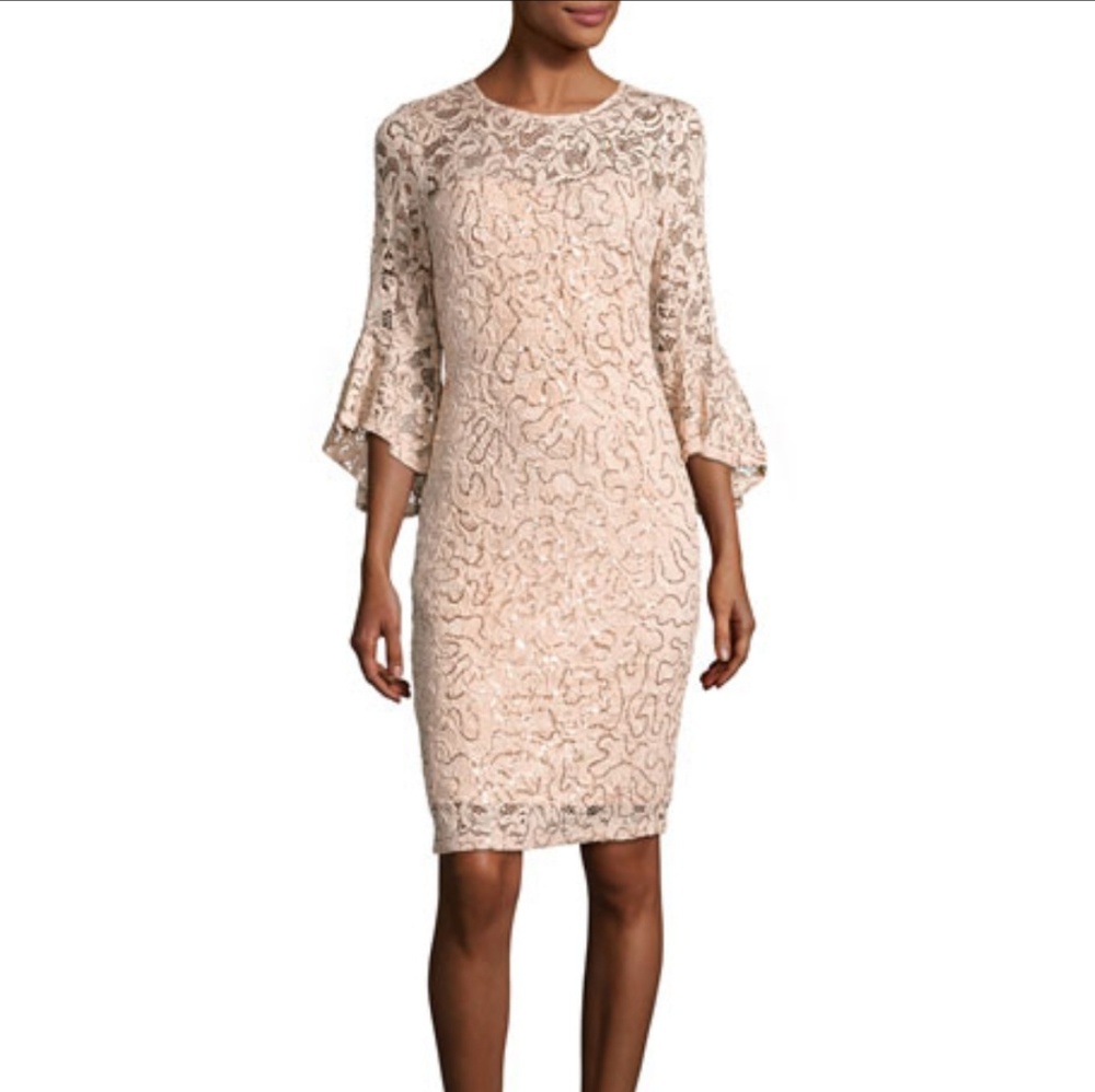 Marina Bell-Sleeve Lace Dress (Peach)