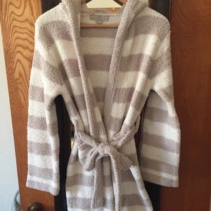 Barefoot dreams bathrobe