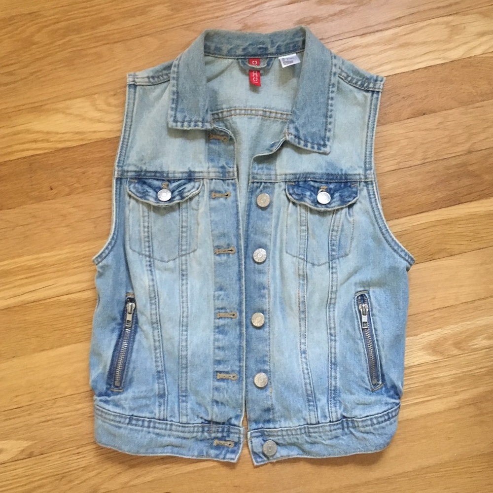 H&M Sleeveless Jean Jacket
