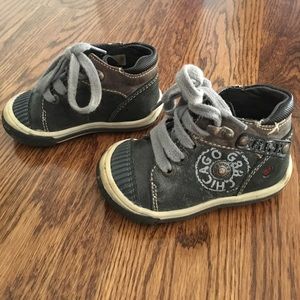 Baby leather booties