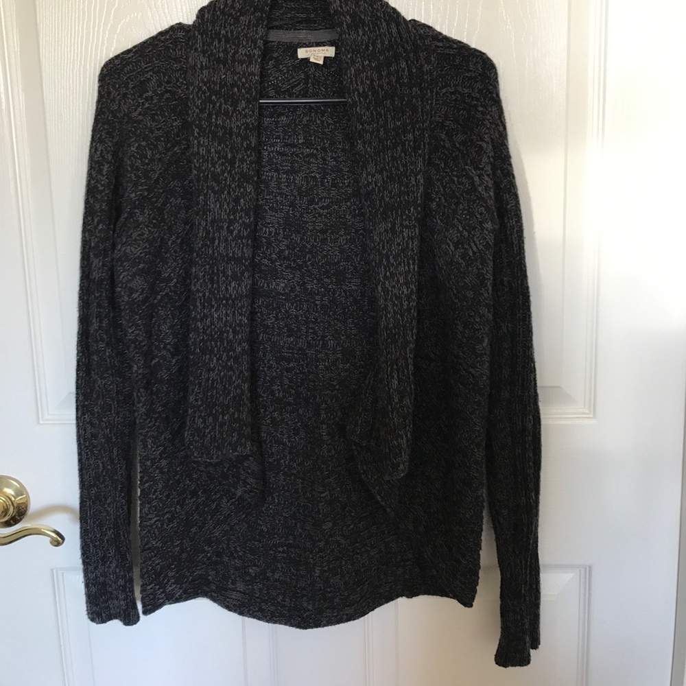 Black and Gray Long Sleeve Sweater