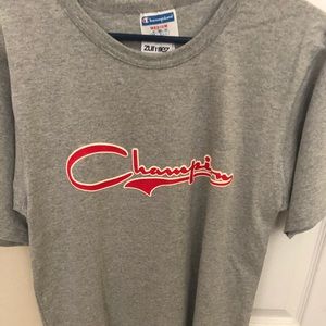 Champion T-shirt