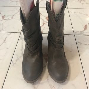 Brown/Grey Faux Leather Fleece-Lined Mudd Boots