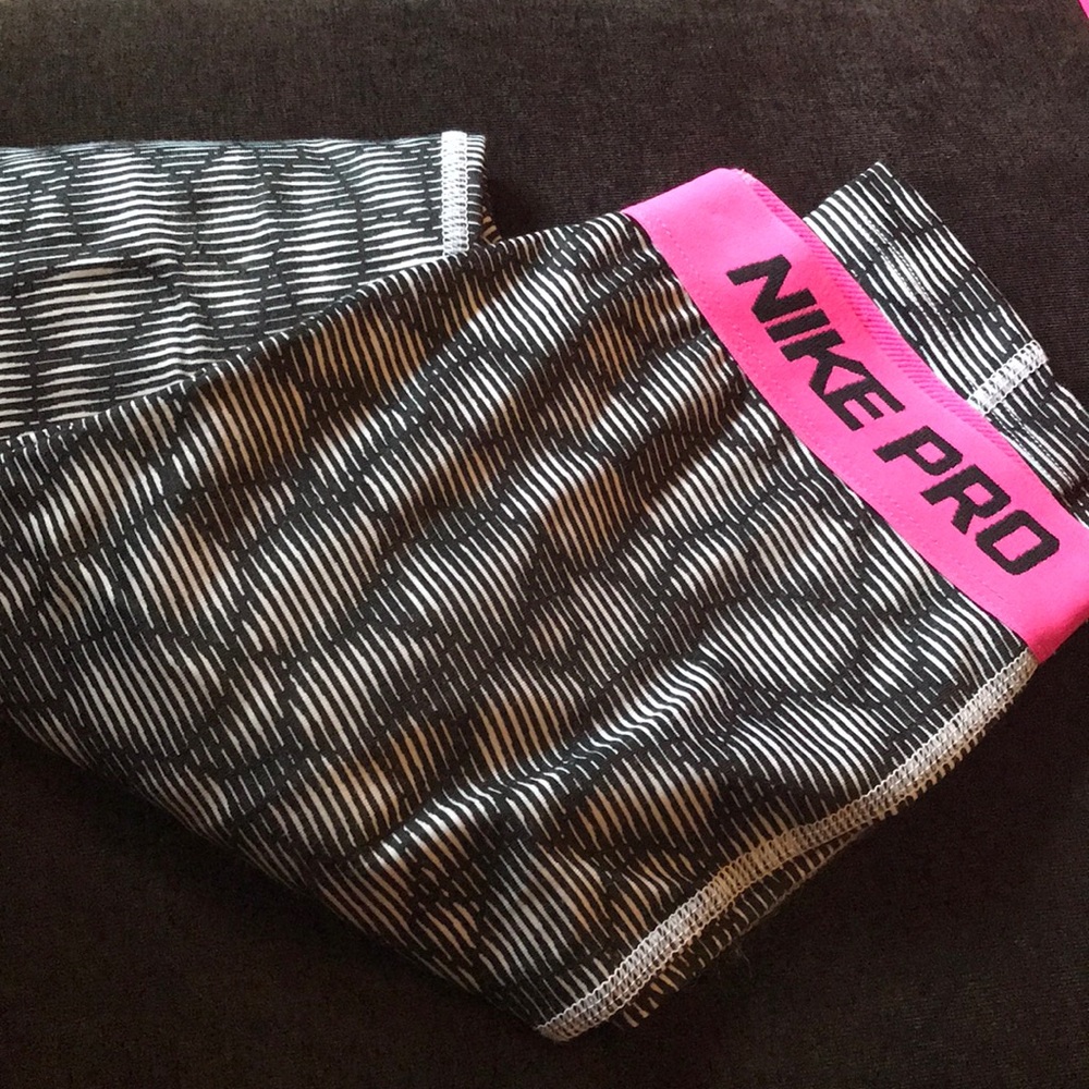 Youth Nike Pro Leggings