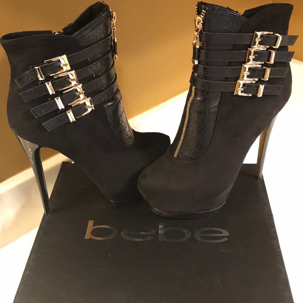 BEBE boots! Only worn once. ✨GREAT condition ✨