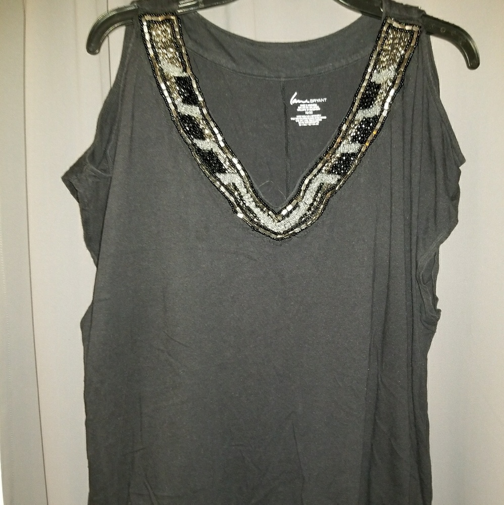 Cold shoulder cotton beaded v-neck top