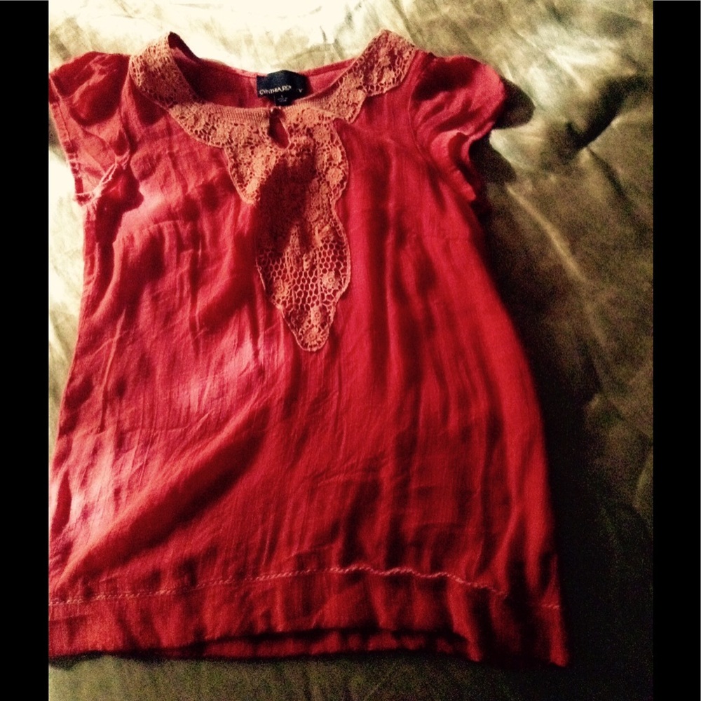 Great condition embroidered top