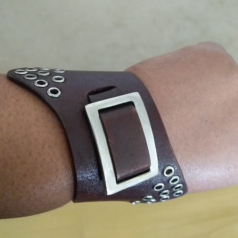 Bracelets - Picture 2 of 2