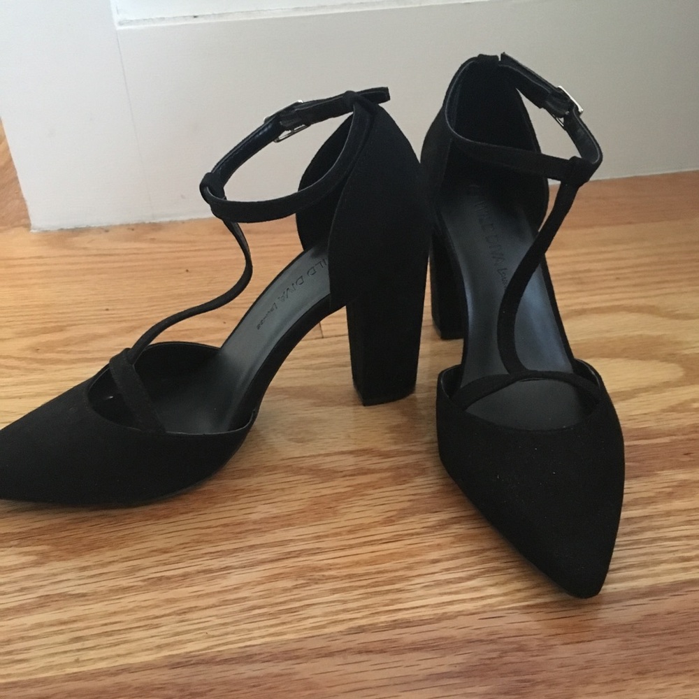 ModCloth black block heel