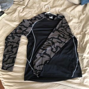 Under armour long sleeve tee