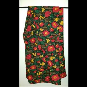 NWOT Lularoe TC Poppy Leggings