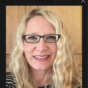 Meet your Posher, Denise