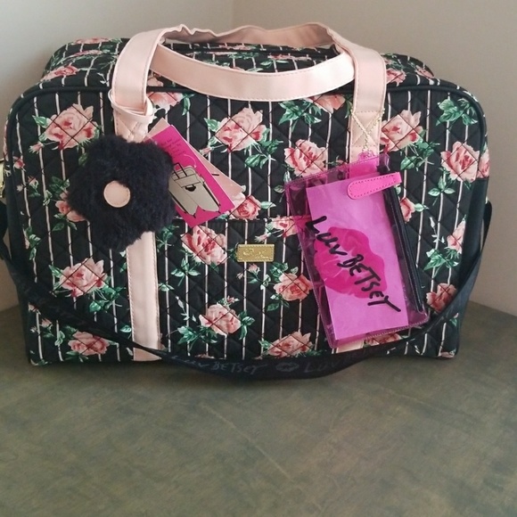 Betsey Johnson Handbags - New Betsey Johnson Weekender