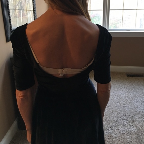 Velvet dress - Picture 3 of 3