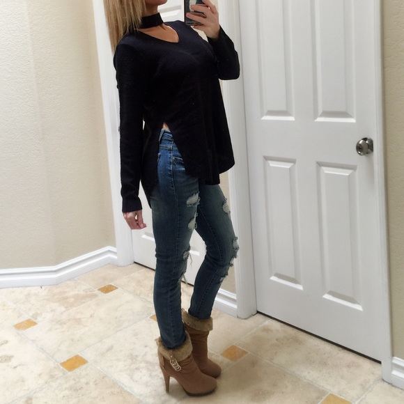 Black Choker Sweater with Side Slits - Picture 3 of 6