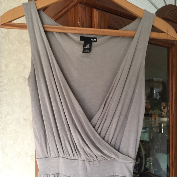 H&M dress - Picture 2 of 5