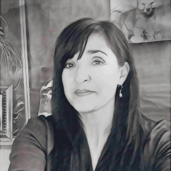Meet your Posher, Tina - Picture 1 of 1