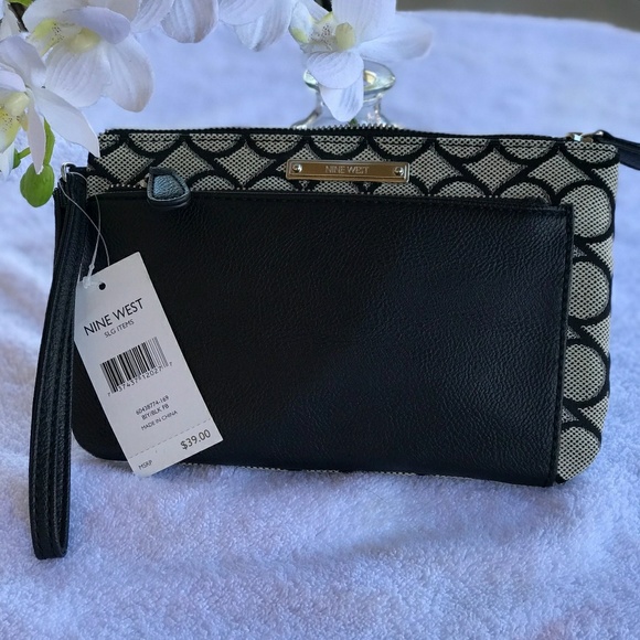 Nine West Handbags - 👝Nine West purse👝