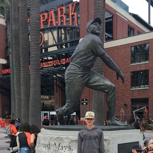 Meet your Posher, Cameron