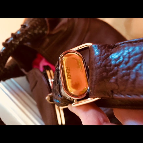 🔴💯🔥WEEKEND SPECIAL. FENDI SPY BAG - Picture 5 of 8