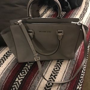 Michael Kors gray purse