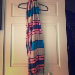 Gap Scarf