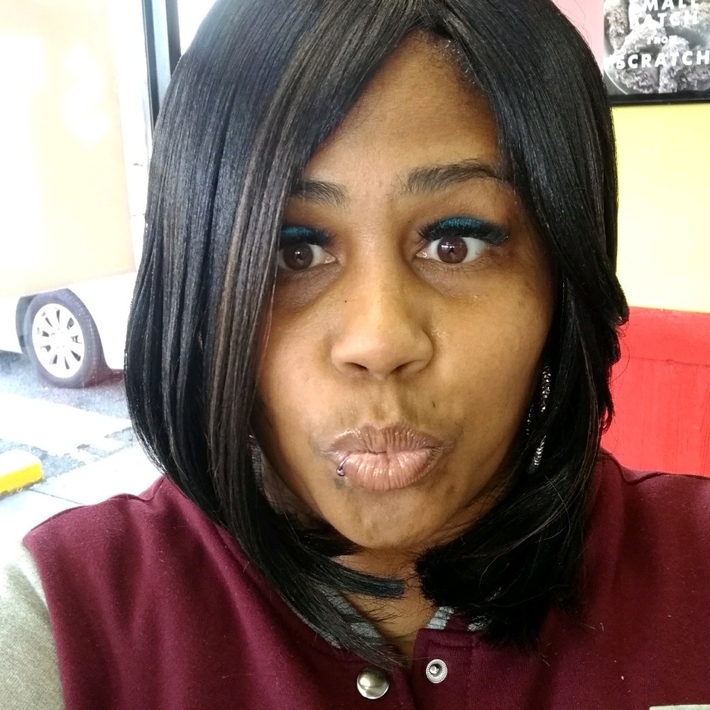 Meet your Posher, Zenetta