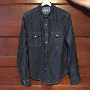GAP Snap Front Chambray Shirt