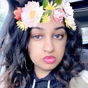 Meet your Posher, Sherin