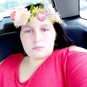 Meet your Posher, Katelyn